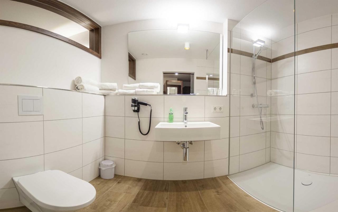 גרדינג Hotel-Gasthof Krone מראה חיצוני תמונה